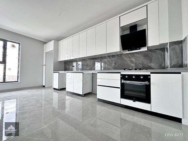 EGE MAHALLESİ'NDE 4+1 KİRALIK SIFIR DAİRE