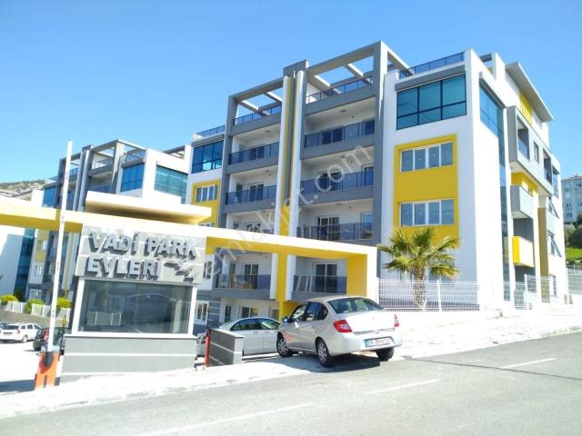 Ege Mahallesi Havuzlu Site Kapalı Mutfak Ara Kat Daire