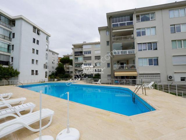 Ege Mahallesi'nde Marina Manzaralı 3+1 Kiralık Daire