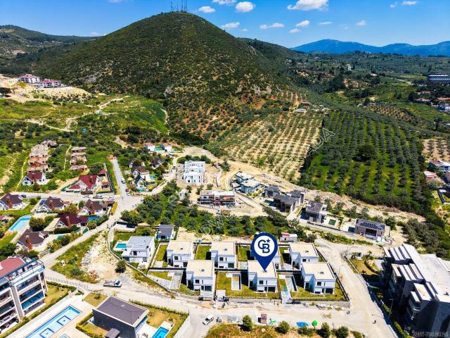 Ege Mahallesi'nde Özel Havuzlu 4+1 Müstakil Villa