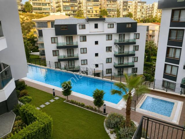 Ege Mahallesi'nde Güvenlikli Sitede Doğalgazlı 3+1 Daire