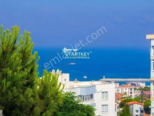 Ege Mahallesi'nde Panoramik Deniz Manzaralı Satılık 3+1 Daire