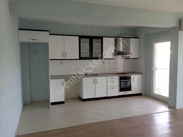 Ege Mahallesi'nde Site İçerisinde 3+1 Havuzlu Satılık Daire