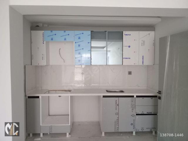 EGE MİLLET BAHÇESİ YAKINI CADDE ÜZERİ SIFIR 2.5+1 FIRSAT DAİRE