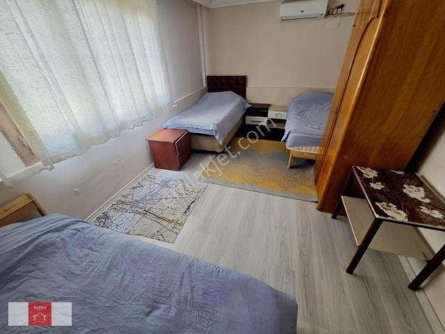Ege Üni Dibinde 2+1 Eşyalı 3 Klimalı 4 Yataklı Daire
