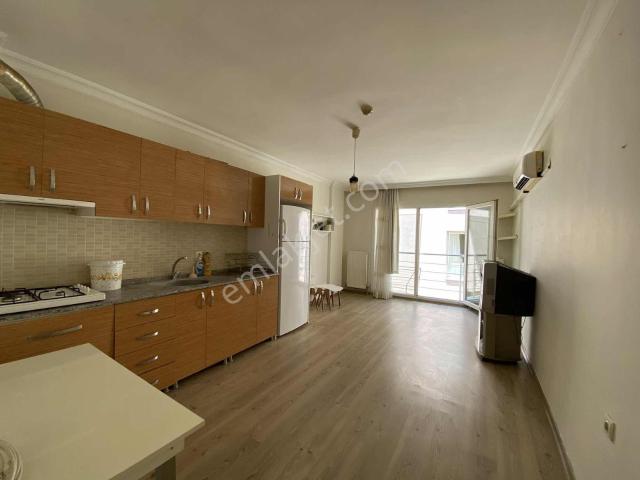 Ege Üniversitesi Yakını Kısmi Eşyalı 1+1 Kiralık Daire