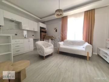 Egebay'dan Ecevit Parkının üst sokağında Sıfır Eşyalı 1+1 Daire