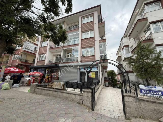 Ege'den Abidinpaşa Mah.'nde Merkezi Konum Da Ara Kat 2+1 Daire