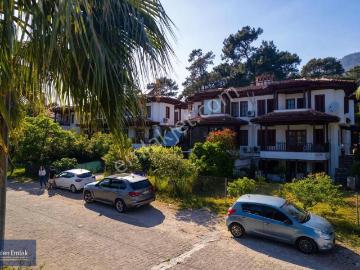 Egeden Emlak Akyaka Azmağa 50 Mt Mesafede Villa + Ticari Konut