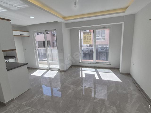 EGEPORT EMLAKTAN SATILIK MERKEZDE 1+1 DAİRE