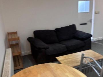 Egerton Road 1 bed flat to rent £1,000 pcm £231 pw