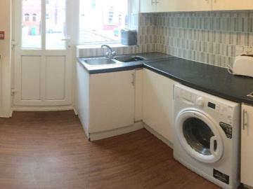 Egerton Road, Fallowfield, Manchester M14, 9 bed terraced house to rent, £650 pppm | PrimeLocation