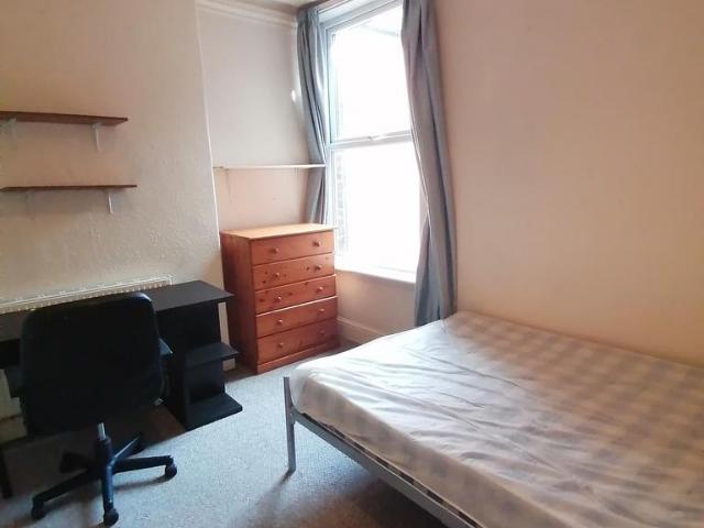 Egerton Road, Manchester, M14 6UE, United Kingdom | 7 bed house for rent #139333969 | Rentberry