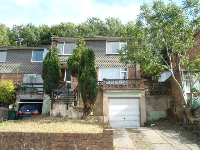 Eggington Road, Brighton BN2, 4 bed semi detached house to rent, £2,190 pcm | PrimeLocation