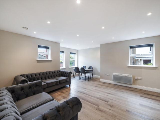 Egham Hill, Egham TW20, 2 bed flat to rent, £1,850 pcm | PrimeLocation
