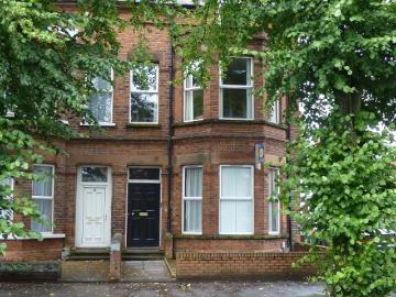 Apartment for rent in Belfast - Equipped kitchen
