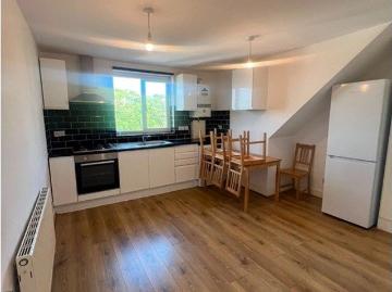 Eglinton Hill, London SE18, 2 bed flat to rent, £1,650 pcm | PrimeLocation