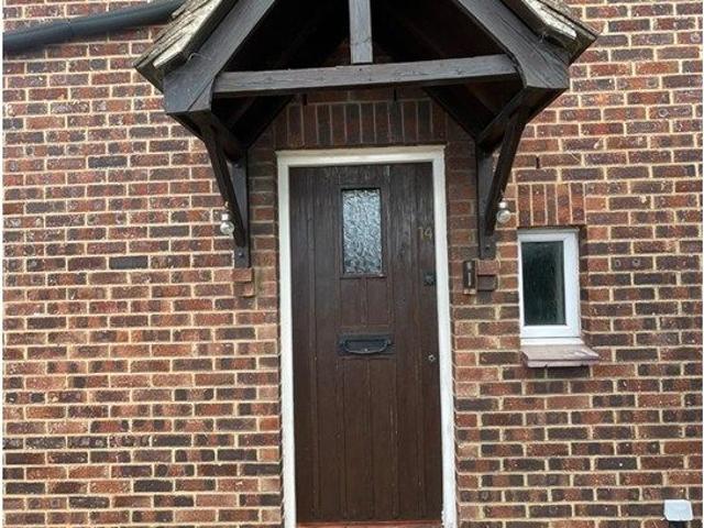 Egremont Gardens, Slough SL1, 1 bed end terrace house to rent, £1,300 pcm | PrimeLocation