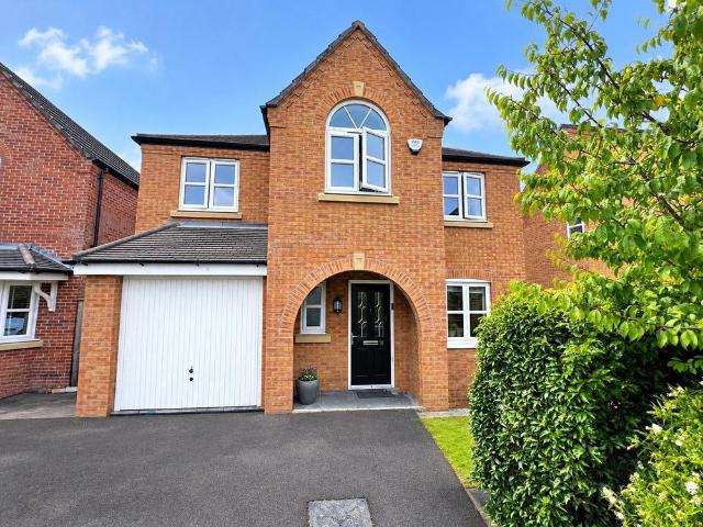 Egret Close, Cressington, Liverpool. 4 bed detached house to rent £2,400 pcm £554 pw