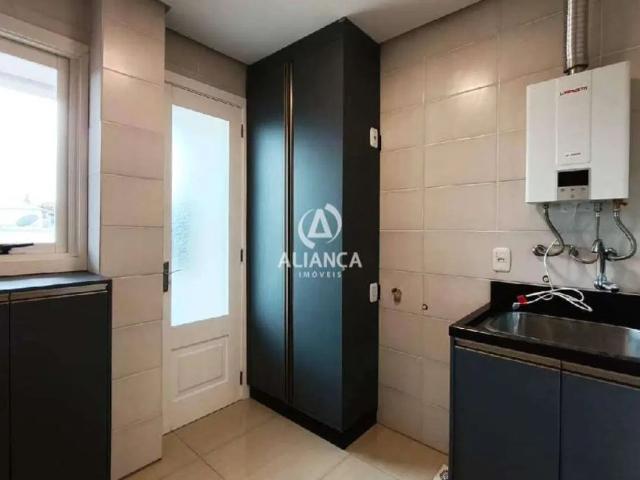 Ed. Nassau, Semi Mobiliado  Área priv. 140 m² 2 Dormitórios, Sendo 1