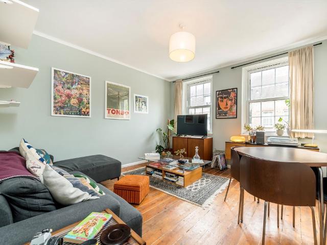 Edmund House, Kennington SE17, 1 bed flat to rent, £1,900 pcm | PrimeLocation