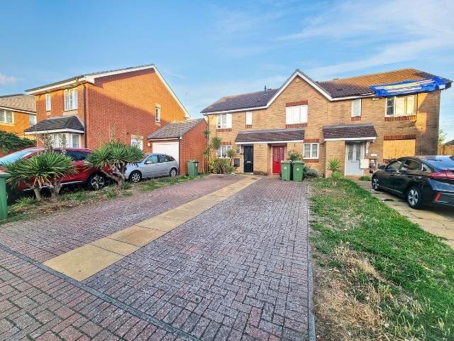 Edmund Hurst Drive, Beckton E6, 2 bed property to rent, £1,750 pcm | PrimeLocation
