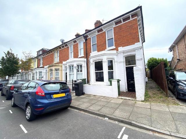 Edmund Road, Southsea 3 bed end of terrace house to rent £1,650 pcm £381 pw