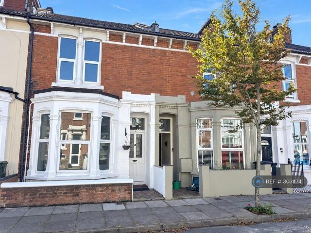 Edmund Road, Southsea, PO4 4 bed terraced house to rent £1,500 pcm £346 pw