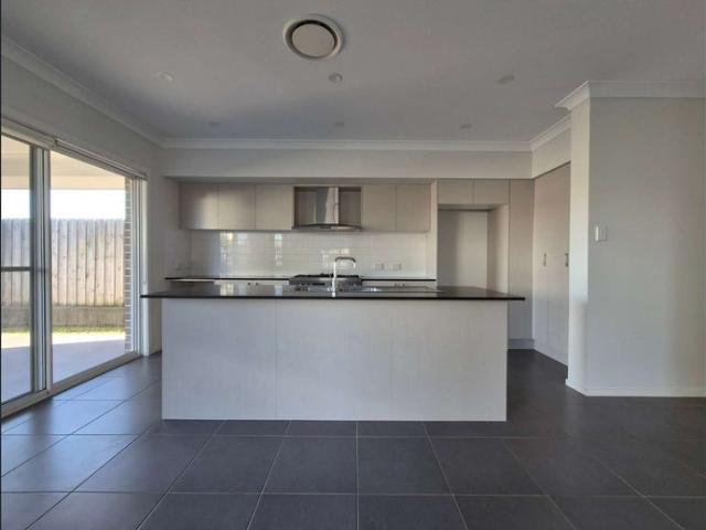 Edmondson Park 4 Bed Family Home
