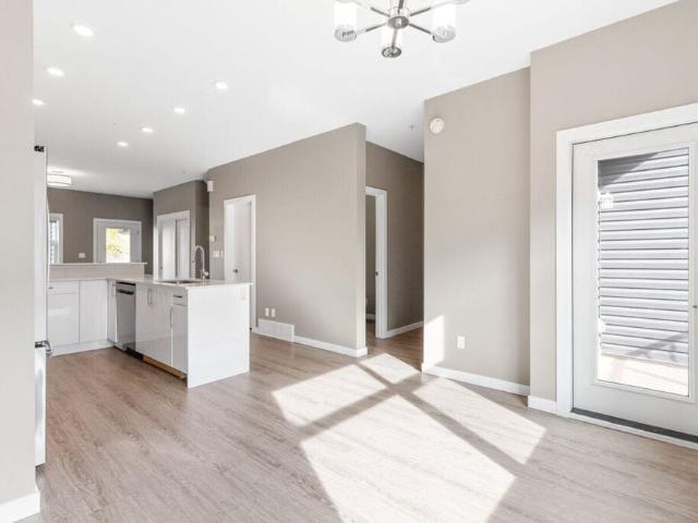 Edmonton Unfurnished townhouse Rental in Hampton Heights Modern 3 Bed + Den Townhome in Hampton Heights – West Edmonton Living at Its Best