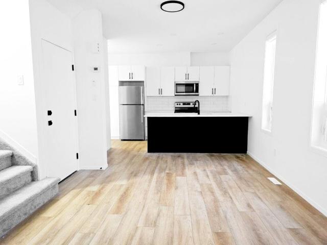Edmonton Unfurnished duplex Rental in Newton BRAND NEW 3 Bedroom Duplex Located Near ICE District!