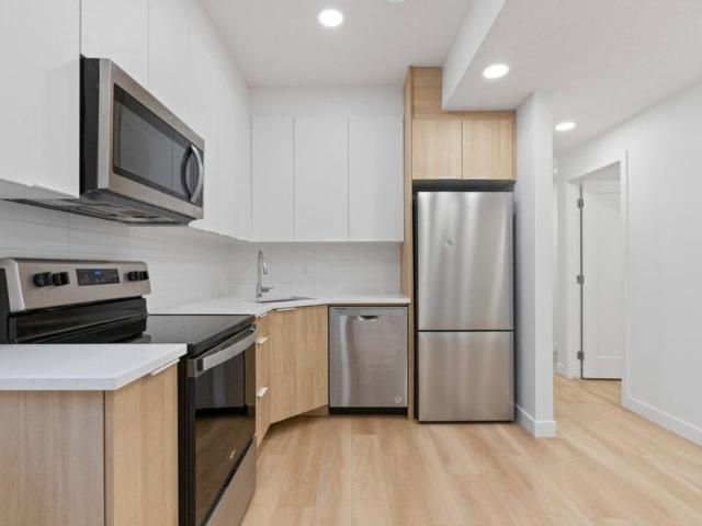 Edmonton Unfurnished house Rental in Westmount Luxury 1 bedroom Basement Suite in the heart of Westmount!