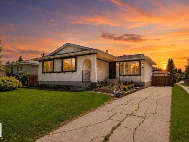 1043 A Ave Nw, Edmonton, AB, T6J 2H7 house for sale | Listing ID E4506 | Royal LePage
