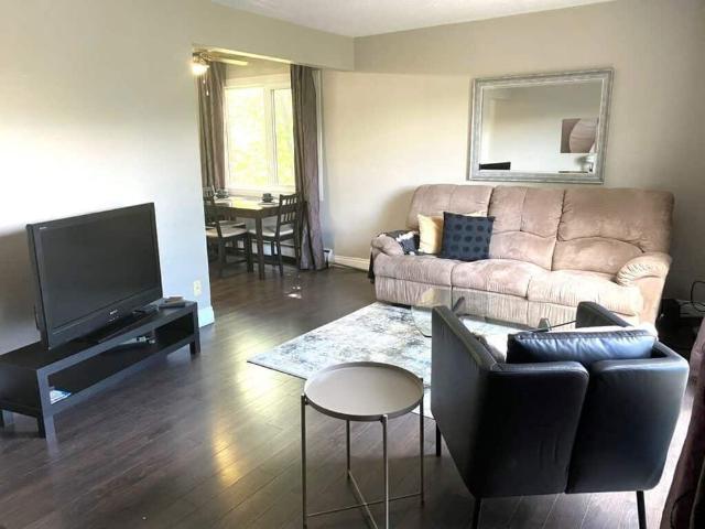 Edmonton Furnished Condo Rental in University & Whyte Ave Renovated Apartment in King Edward