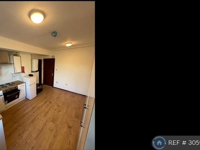 Edmonton Hostel, London, N9 Studio to rent £1,200 pcm £277 pw