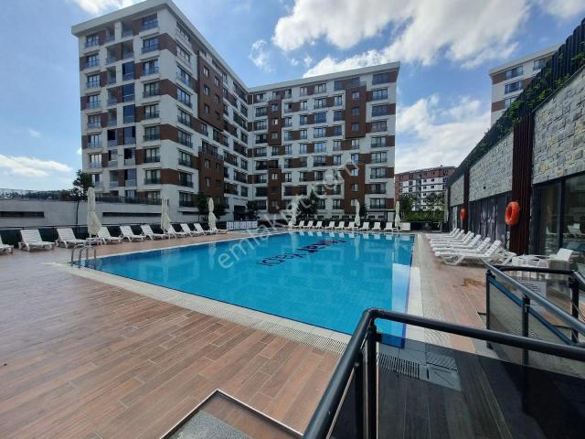 Edonia Garden Sitesinde 1+1 Kısmı Deniz Manzaralı Daire