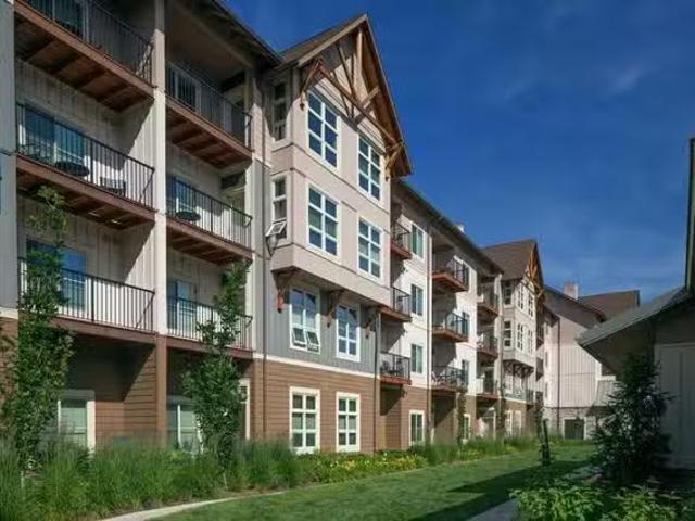 Eddyline at Bridgeport, 18407 Southwest Lower Boones Ferry Rd.