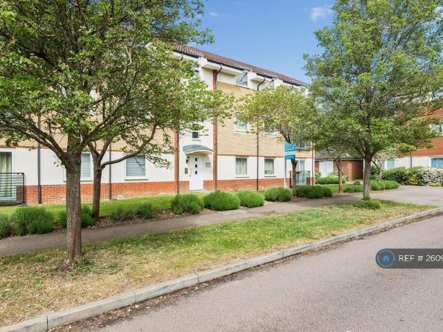 Eddington Crescent, Welwyn Garden. 2 bed flat to rent £1,550 pcm £358 pw
