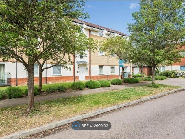 Eddington Crescent, Welwyn Garden City AL7, 2 bed flat to rent, £1,550 pcm | PrimeLocation