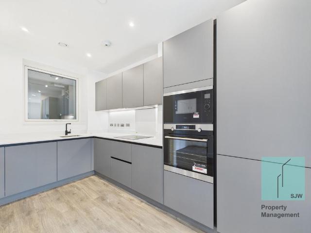 Eddington Avenue, Cambridge CB3 1 bed apartment to rent £1,850 pcm £427 pw