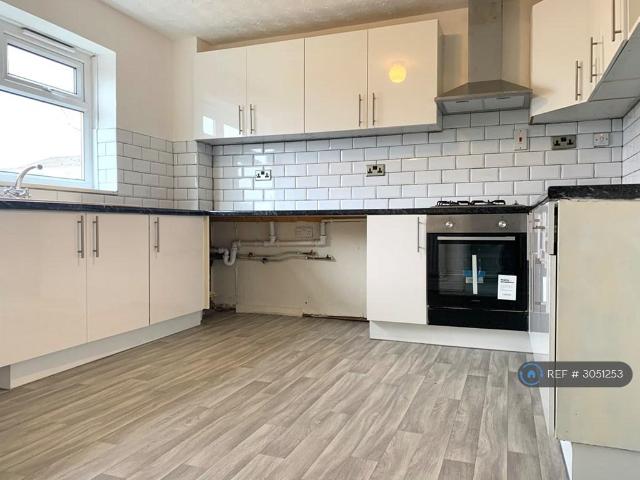 Eddison Way, Hemlington. 3 bed terraced house to rent £745 pcm £172 pw