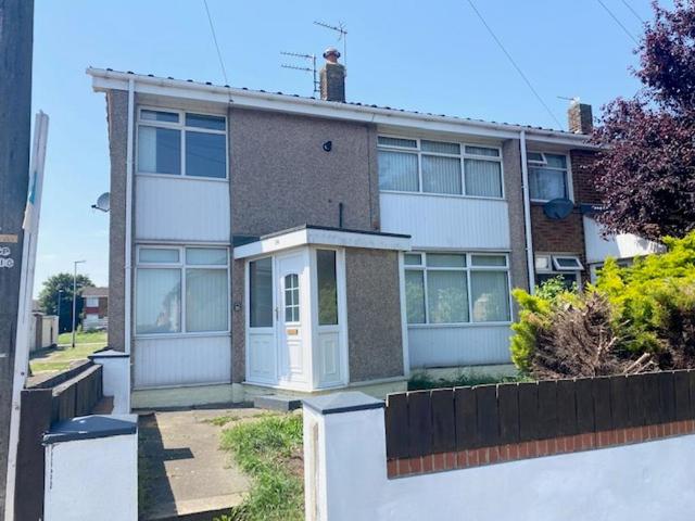 Eddleston Walk, Hartlepool, TS25 3 bed end of terrace house to rent £750 pcm £173 pw