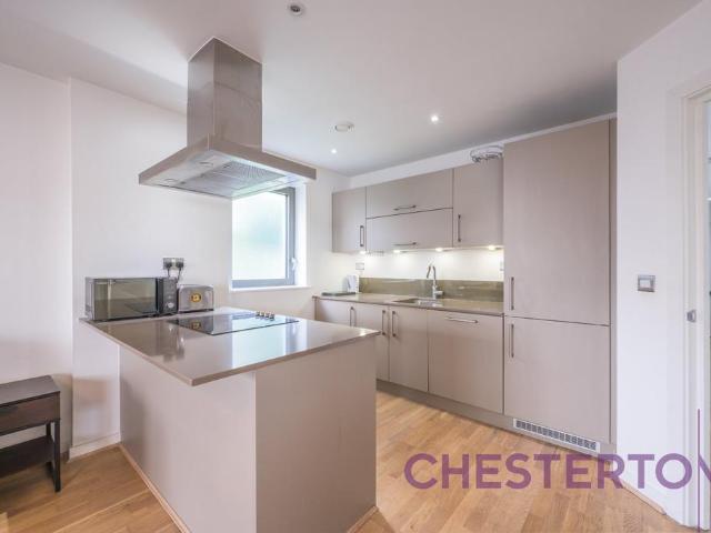 Eden Apartments, 3 Glengarnock. 3 bed flat to rent £3,500 pcm £808 pw