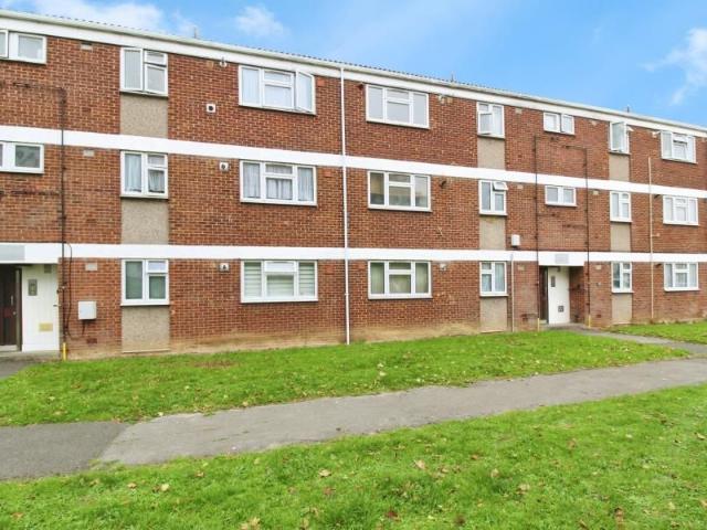 Eden Close, Langley, Slough SL3, 1 bed flat to rent, £1,200 pcm | PrimeLocation