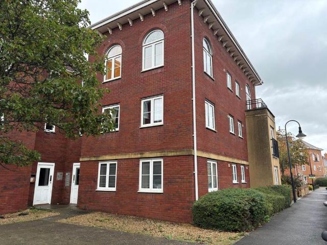 Eden Croft, Weston Village. 2 bed flat to rent £1,000 pcm £231 pw