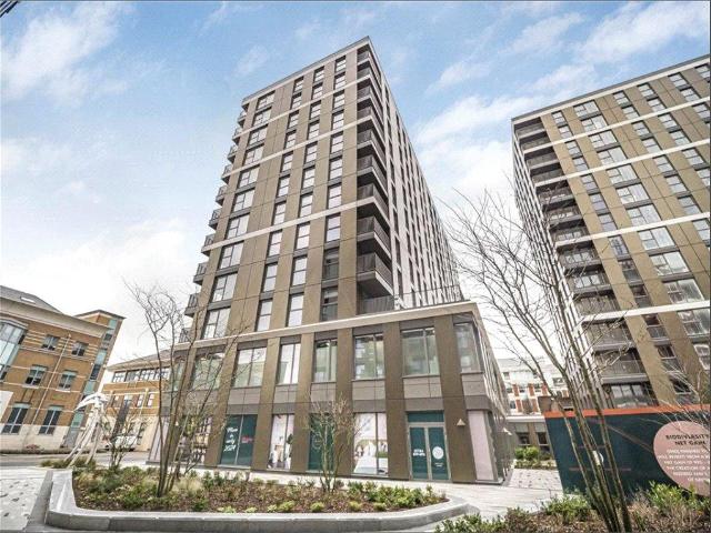 Eden Grove, Staines upon Thames. 1 bed apartment to rent £1,600 pcm £369 pw