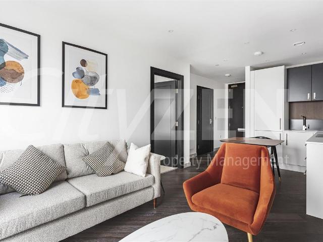 Eden Grove, Staines Upon Thames TW18, 1 bed flat to rent, £1,495 pcm | PrimeLocation