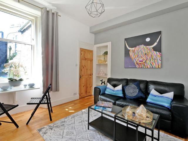 Eden Place, Flat C, 1 bed flat to rent £575 pcm £133 pw