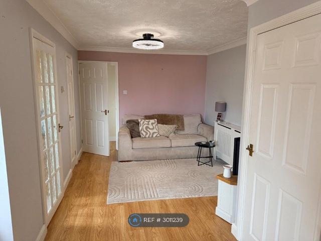 Edenthorpe, Doncaster DN3, 2 bed flat to rent, £700 pcm | PrimeLocation