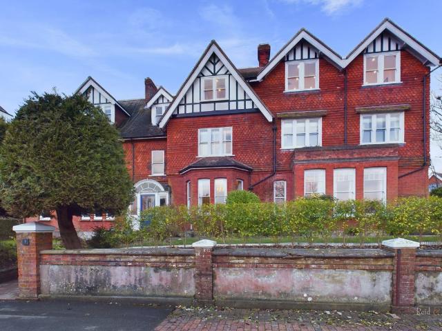Edenthorpe Lodge, Meads BN20, 3 bed flat to rent, £1,700 pcm | PrimeLocation
